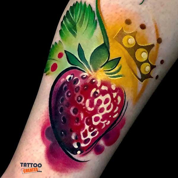 50+ Gorgeous Strawberry Tattoos With Meaning (New Designs)