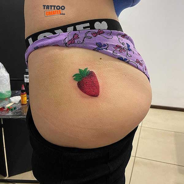 50+ Gorgeous Strawberry Tattoos With Meaning (New Designs)