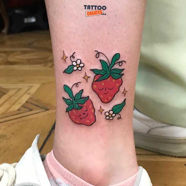 50+ Gorgeous Strawberry Tattoos With Meaning (New Designs)